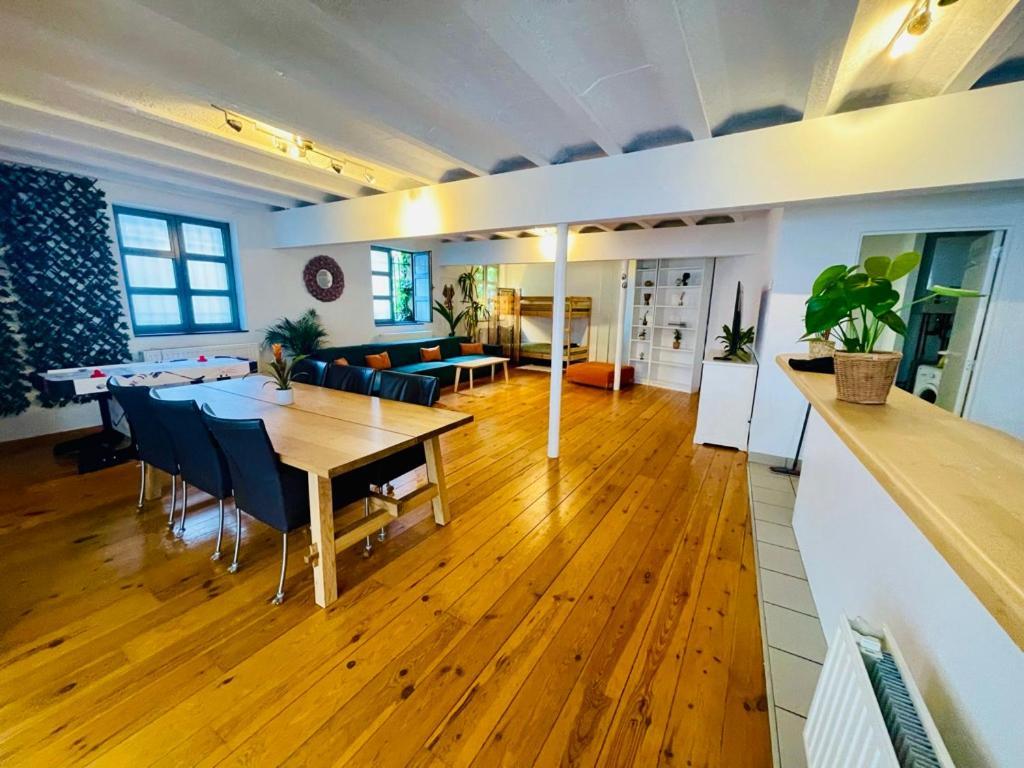 Down Town Oasis-Spacious Loft With Private Parking Brussels Luaran gambar